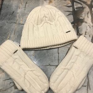 LL bean Heritage Wool Windstopper hat and mittens